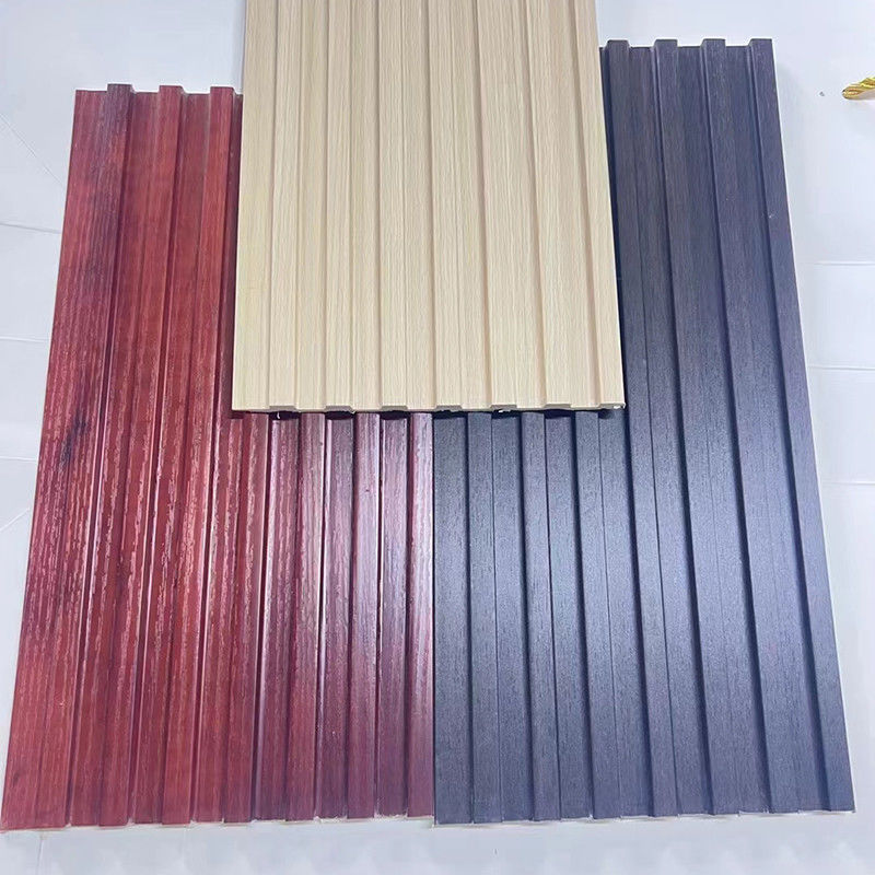 Προσαρμοσμένο WPC Fiber Grating Groove επιφάνεια Ανερό αδιάβροχο πυρόστακτο τοίχωμα για διακόσμηση σπιτιού